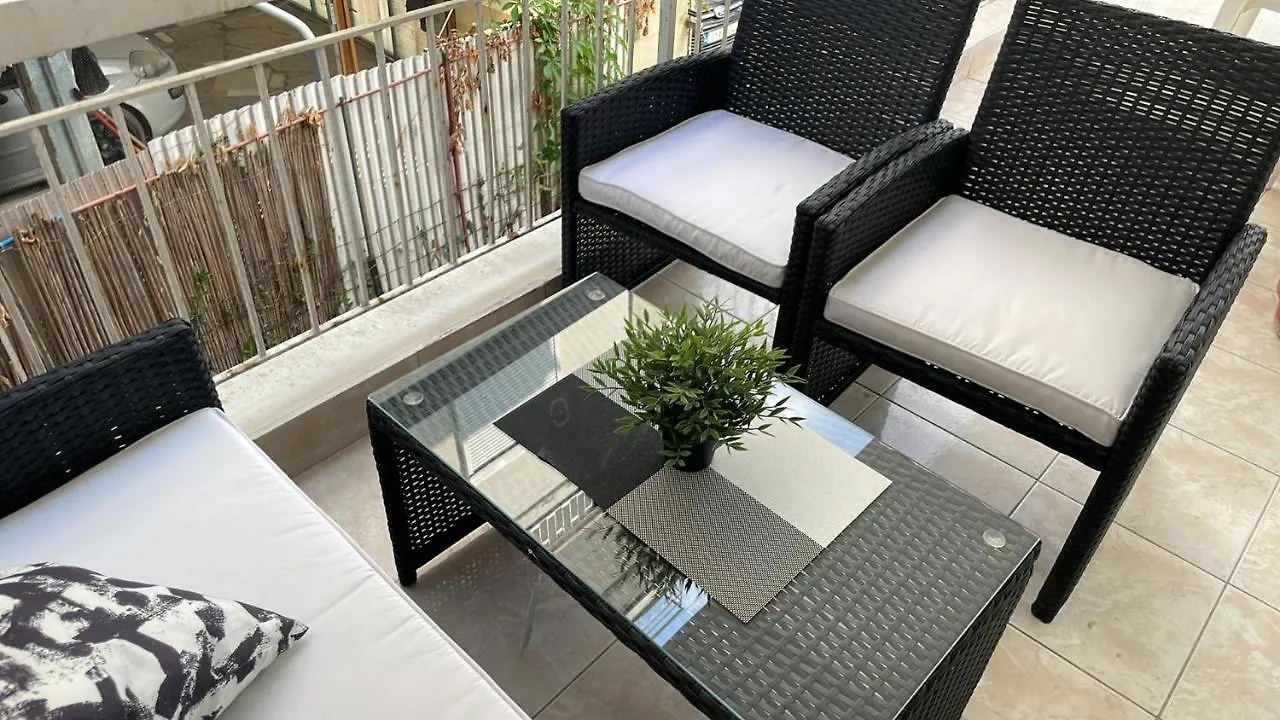 Sunny Peraia Apartment location